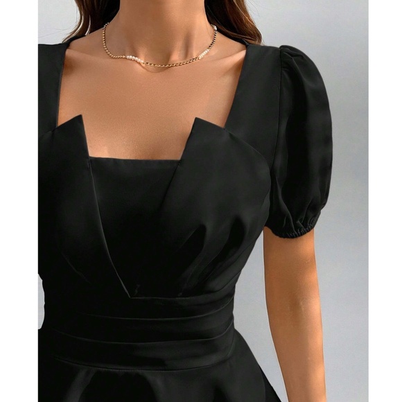 Plus Classic Solid Puff Sleeve Ruffle Hem Blouse - Picture 11 of 13